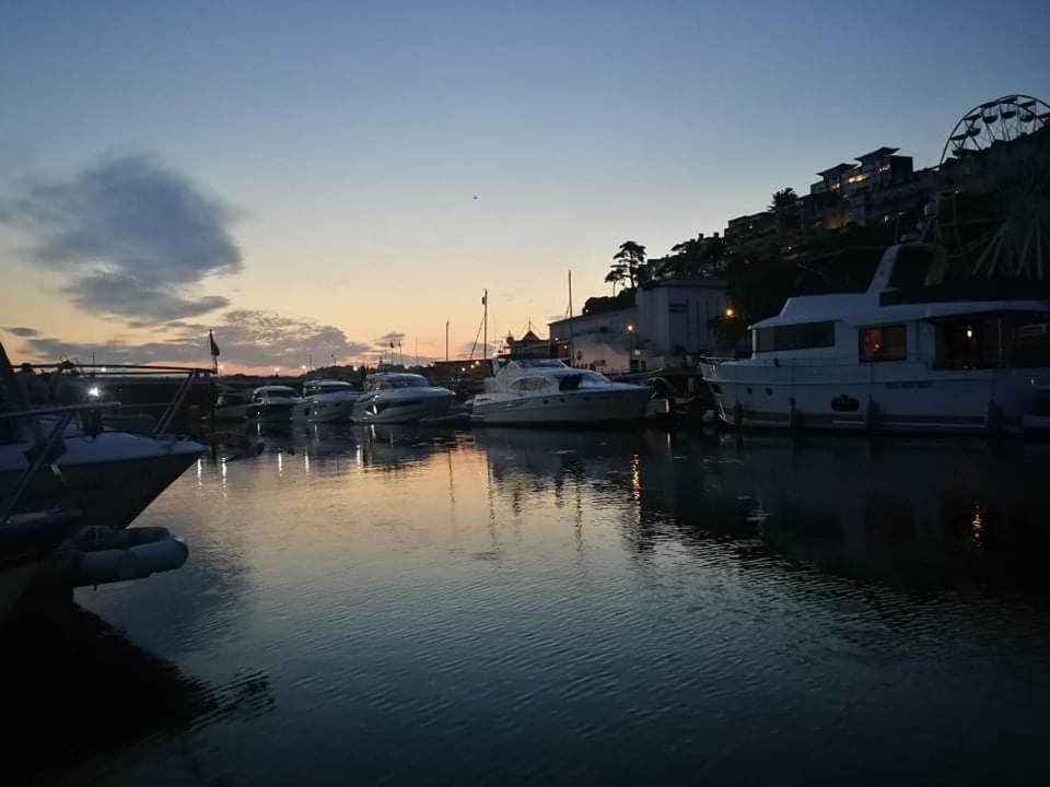 Sans Souci Boat Vacation Hotell Torquay Eksteriør bilde